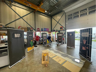 Het decor van Muurvast